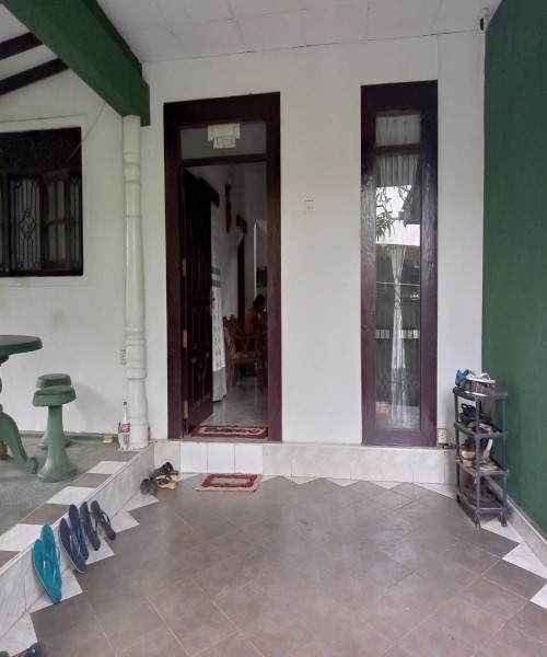 House for sale gampaha