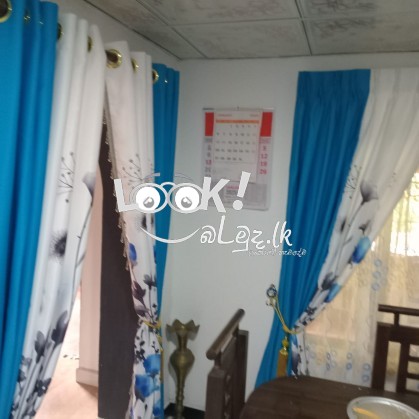 Thejan curtain 