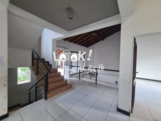 3 story house for Sale  Battaramulla.