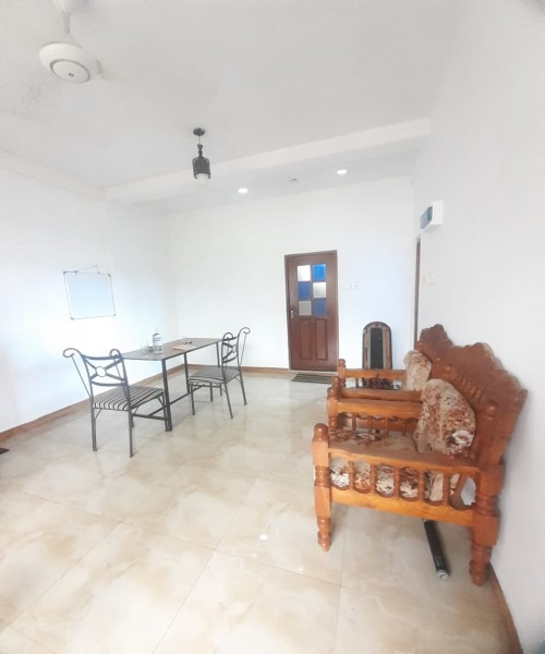 2nd Floor House For Rent in Dehiwala 2 Bed Room