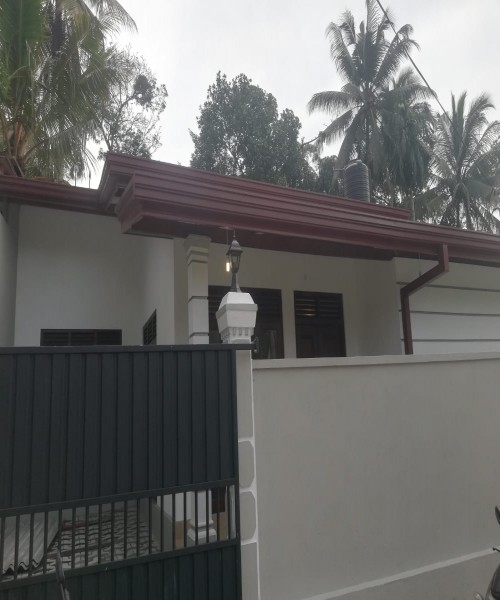 House for sale KAHATHUDUWA