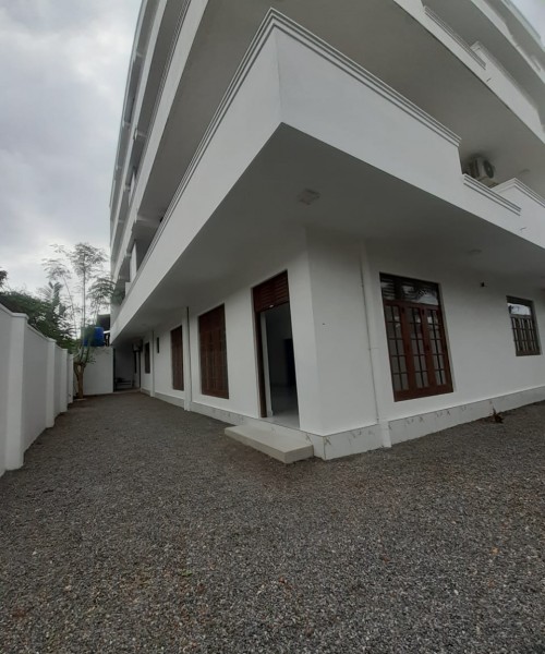 House for Rent in Kawudana Road Dehiwala  5 Bed Rooms