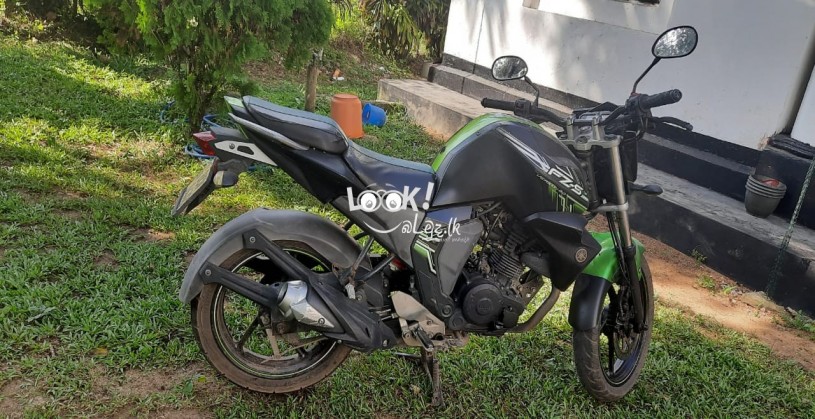 For Sale  FZ bick 0704387037