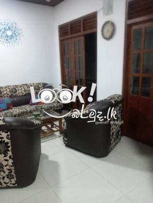 2nd Floor of House for Rent in Asiri Mawatha,Kalubowila  3 Bed Room