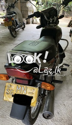 Bajaj CT 100 2014