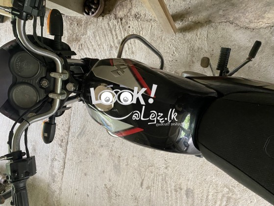Bajaj CT 100 2014